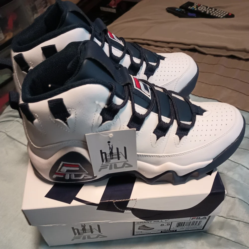 8.5 Female Grant Hill 1 New in box - Picture 2 of 6